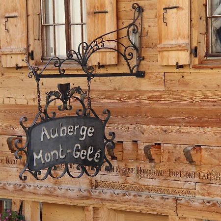 Auberge Le Mont-Gele Iserables Exterior foto