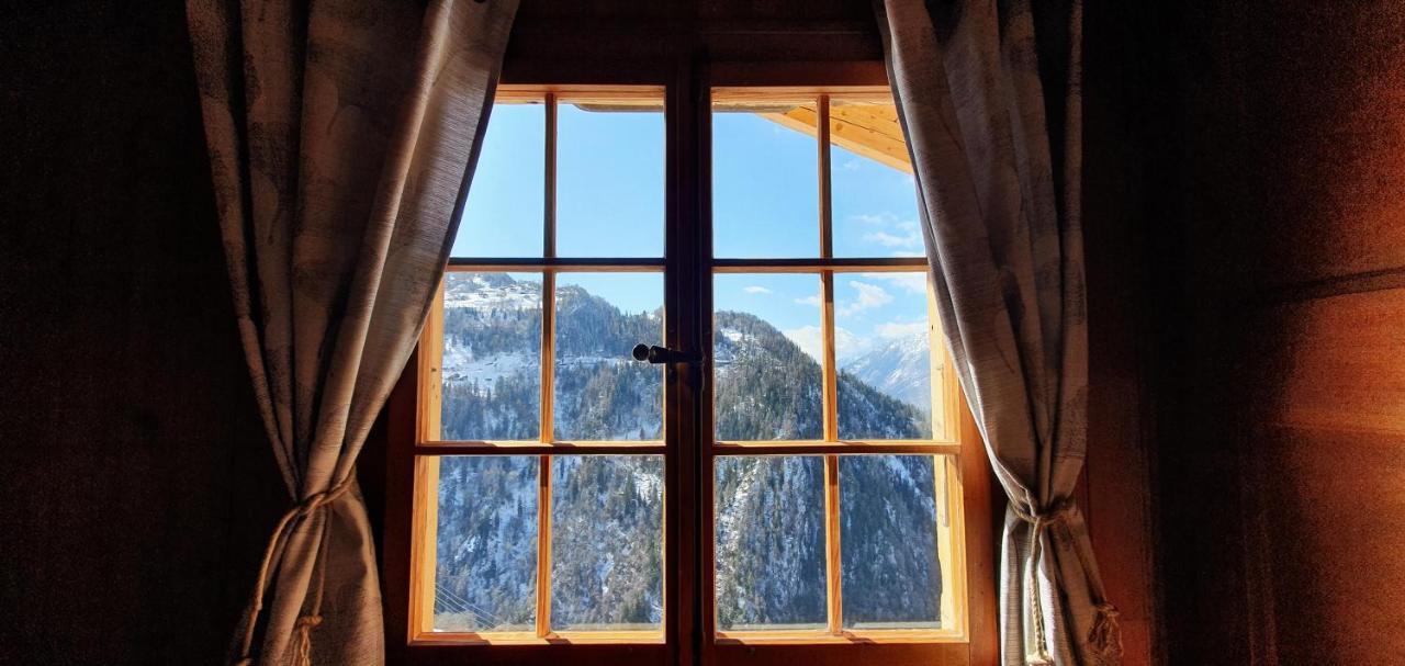 Auberge Le Mont-Gele Iserables Exterior foto